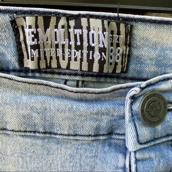 Demolition Distressed Denim Jeans Shorts 38 - Picture 3 of 7